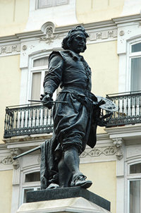 Uno de los tantos monumentos erigidos a la figura del pintor valenciano José Ribera 'El Españoleto' 